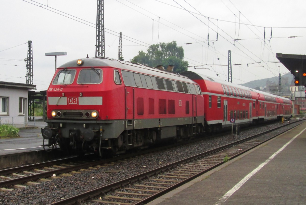 Am miesem 29 Mai 2014 steht 218 424 mit DoSto aus Wissembourg in Bingen (Rhein).