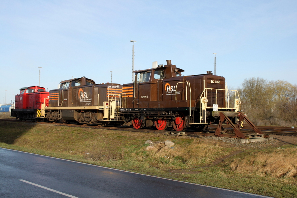 Am Morgen des 10.03.2019 waren 362 798, 295 023 und der Neuzugang 346 674 im Rostocker Seehafen abgestellt. 