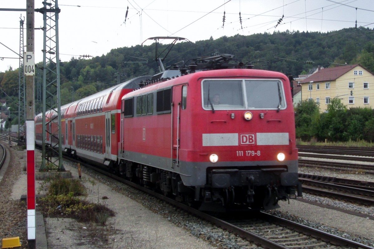 Am truben 18 September 2015 treft 111 179 in Treuchtlingen ein.