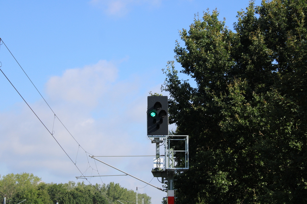 Am Vormittag des 29.08.2020 war die Katastrophe fast perfekt gewesen in Lütten Klein,am Ende war dann der Hamster doch schnell raus nur 3 Minuten nach der Aufnahme kam neben an auf Gleis 2 der Kiss durch.