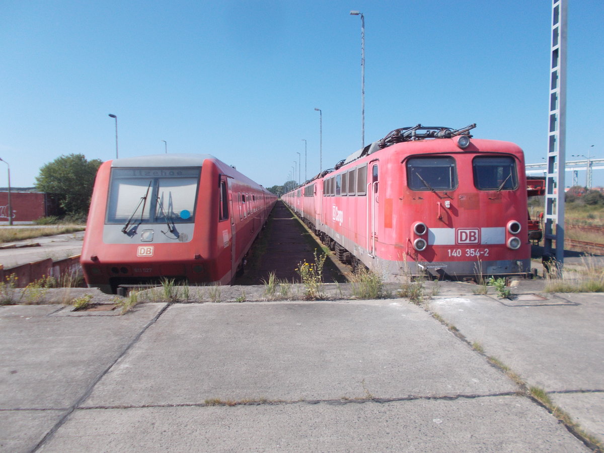 An der Mukraner Rampe standen,am 25.August 2019,der 611 527 und die 140 354.