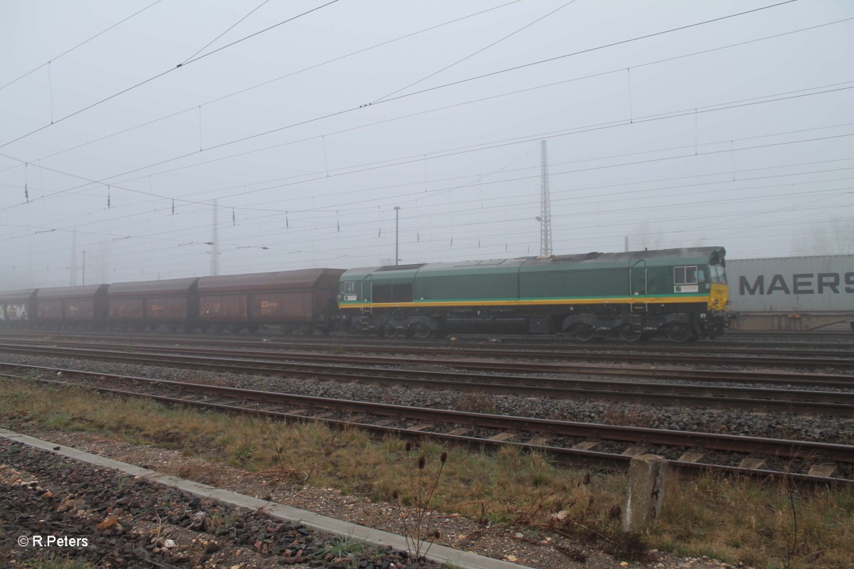 Ascendos Rail Leasing PB 18 (91 80 1266 022-3 D-ITL) mit Kohlezug in Leipzig Schönefeld. 29.03.14