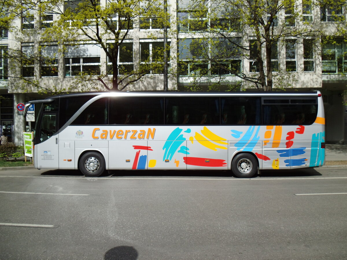 Aus Italien: Caverzan, Montebelluna - Setra S 415 HD am 3. April 2014 in Mnchen (Aufnahme: Martin Beyer)