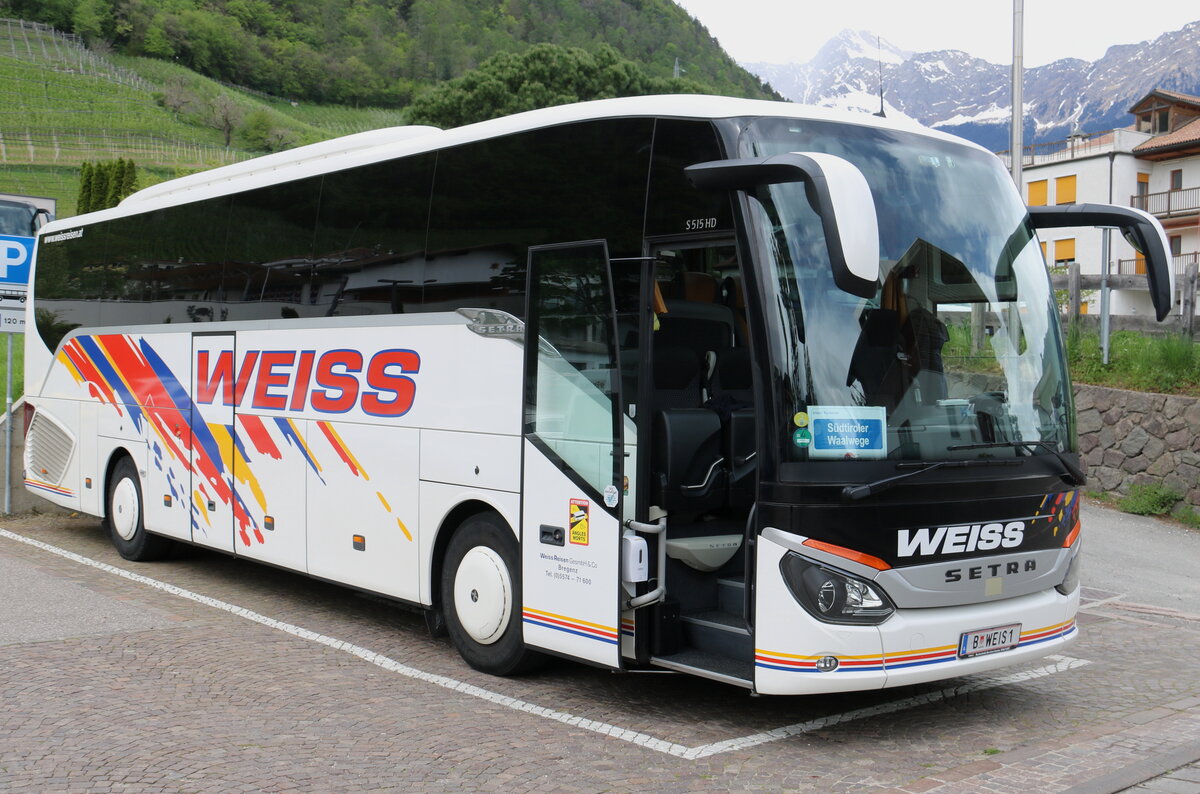 Aus Oesterreich: Weiss, Bregenz - B WEIS 1 - Setra S 515 HD am 17. April 2024 in Marling (Aufnahme: Martin, Beyer