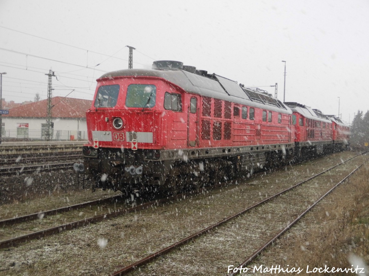 Ausgeschlachtete Dieselloks 232 701, 232 561 und 232 229 in Delitzsch am 25.2.16