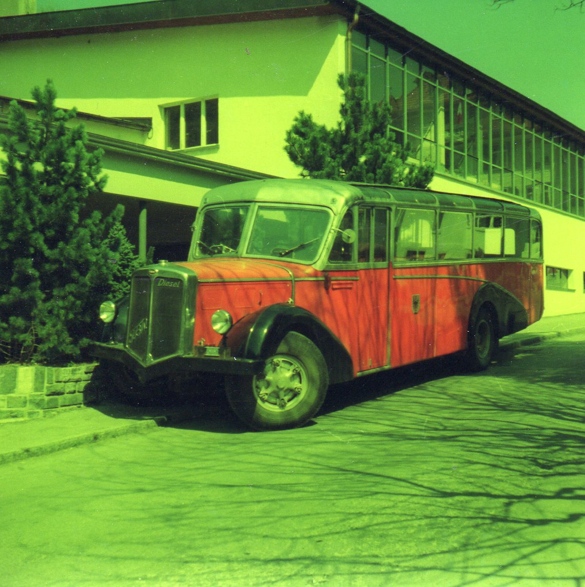 (AZiN 11) - Aus dem Archiv: AFA Adelboden - Nr. 6 - FBW/R&J Postfourgon am 9. April 1974 beim Autobahnhof Adelboden