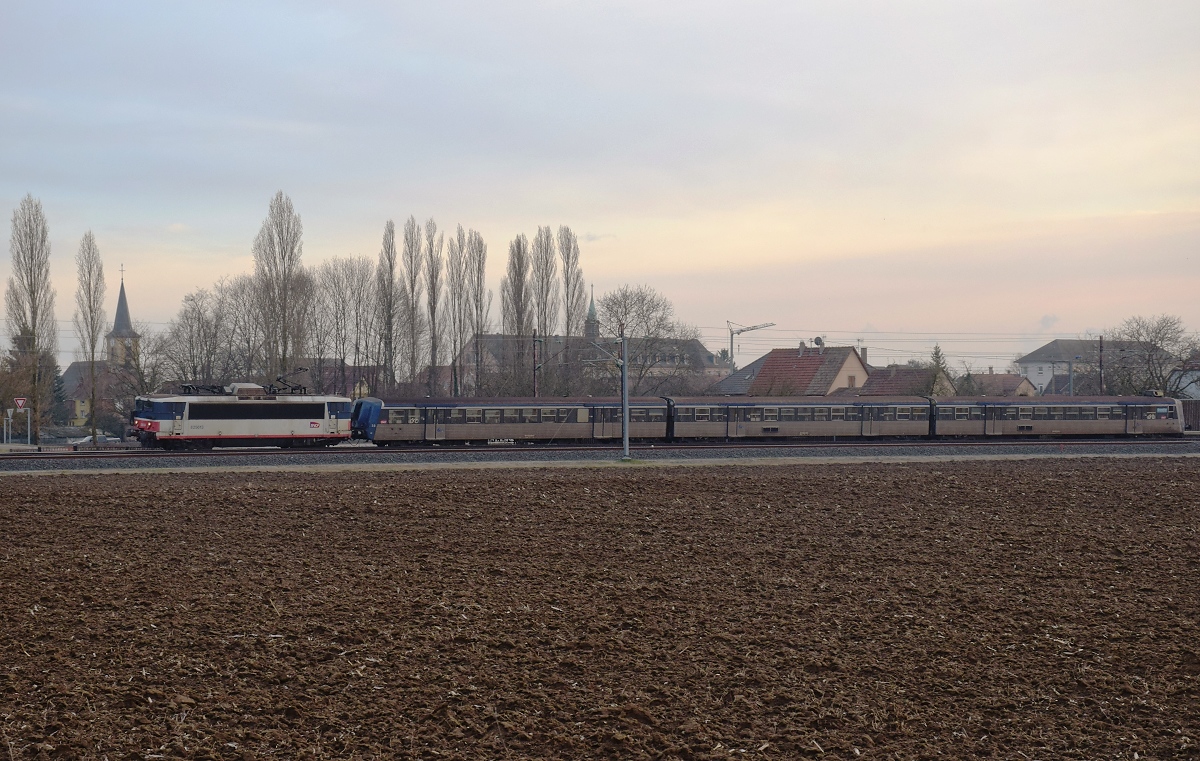BB 25613 bei Matzenheim. Februar 2019.