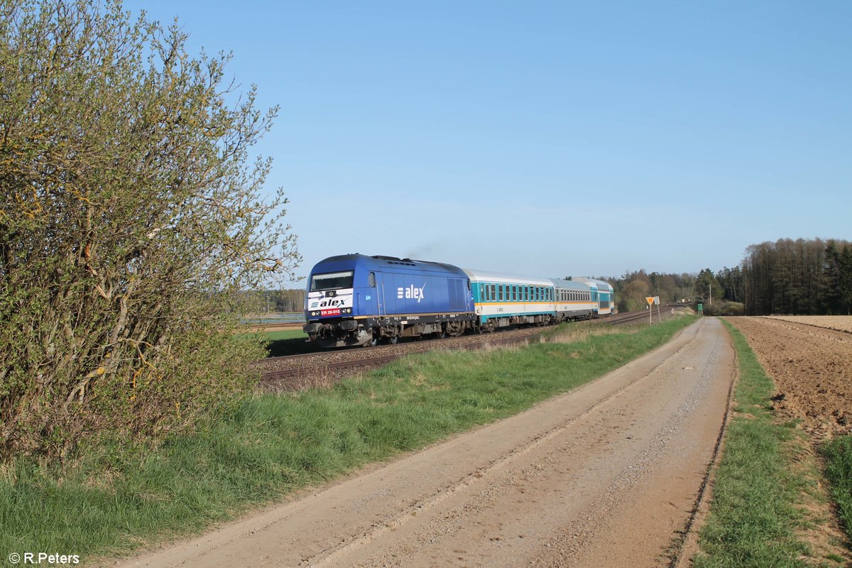 Beacon Rail 223 015 mit dem ALX84111 Mnchen - Hof bei Oberteich. 19.04.18