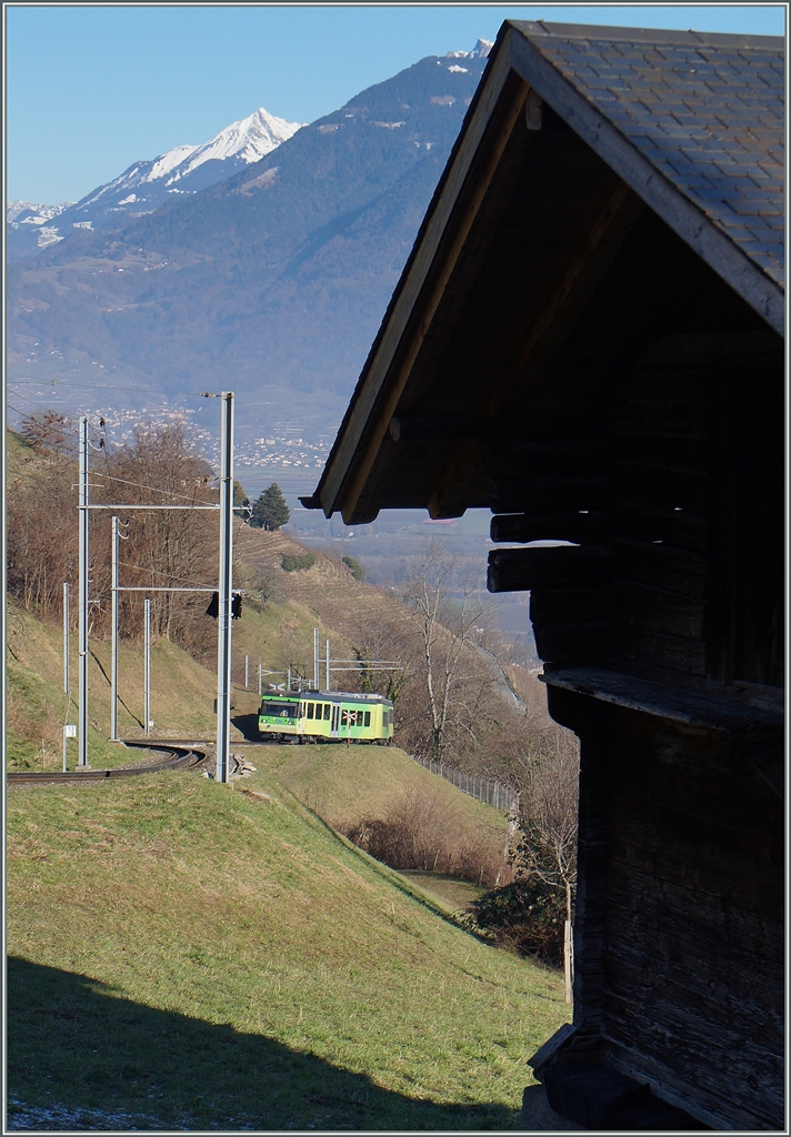 Bei Chemex fährt dieser AOMC Regionalzug talwärts.
7. Jan. 2015