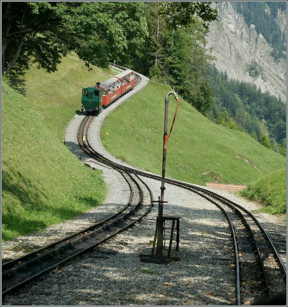 Bergseitige Ansicht auf die Kreuzungsstelle Geldried. 
30. August 2013