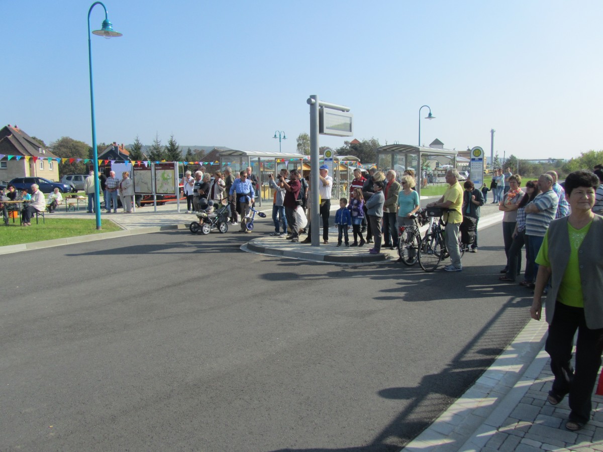 Besucher beim 9. Unstrutbahnfest am 05.10.2014 in Laucha. (Foto: Karolin Thomas)
