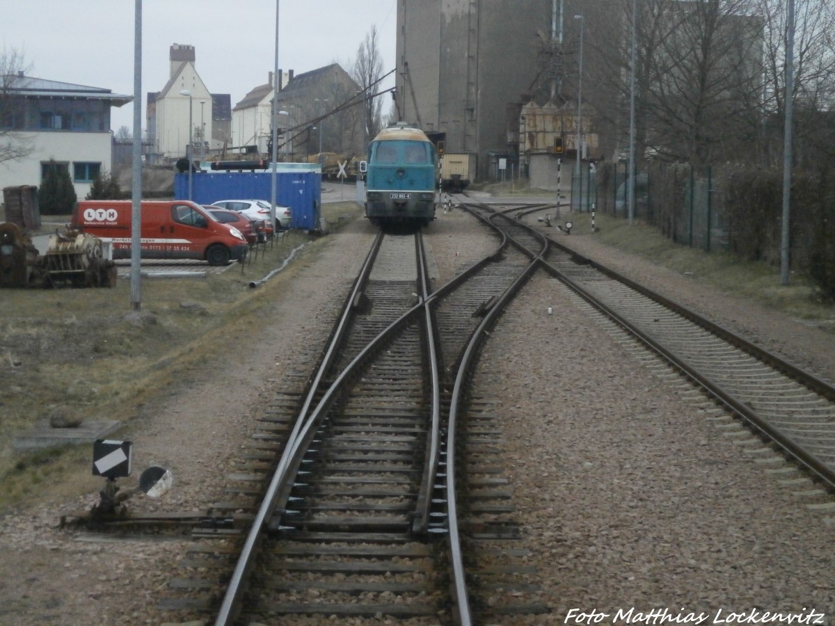 Blick von der 203 843-8 auf de CTHS 232 002-8 am 12.3.15