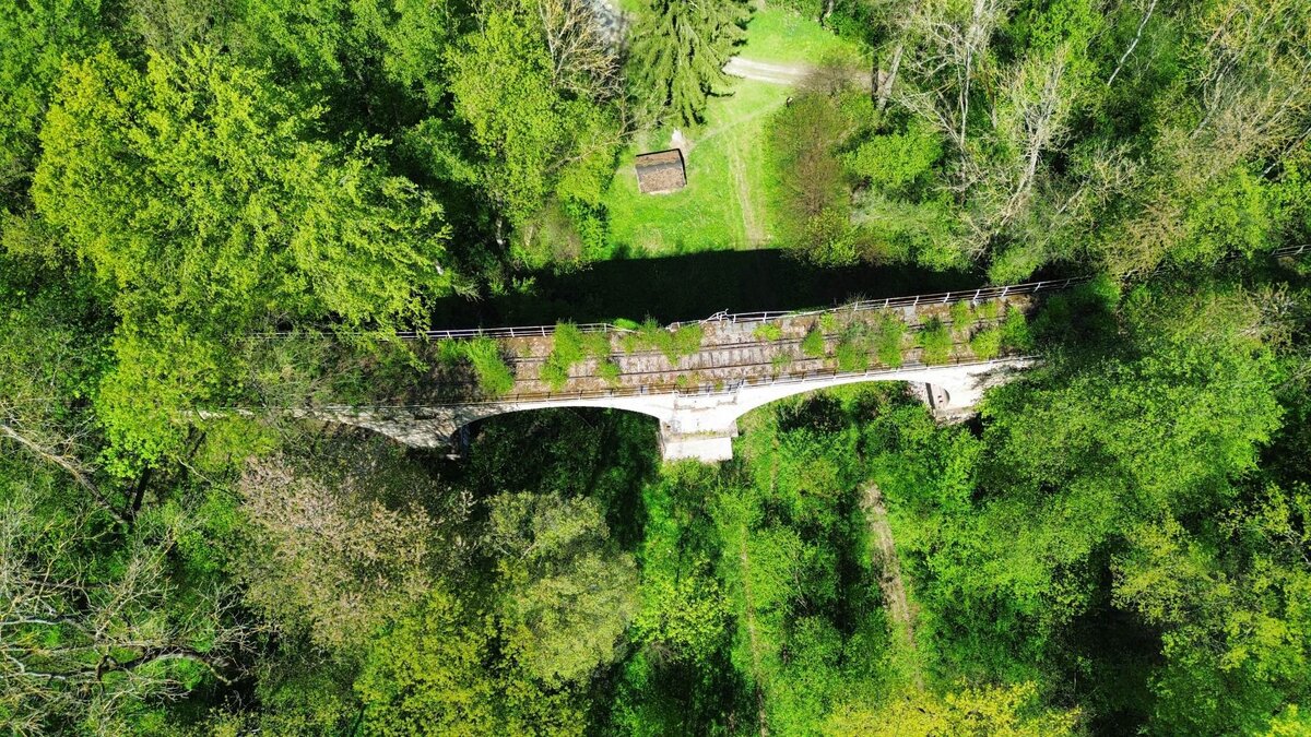 Blick auf die  12 Apostelbr�cke  zwischen Bad Bibra und Saubach, am 01.05.2025. (Foto: Erik Ritterbach)