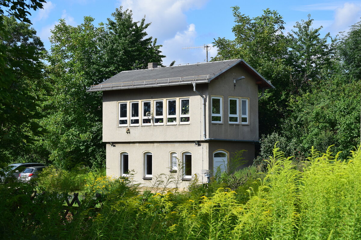 Blick auf das Stellwerk Tf am 11.08.2021 in Teuchern. (Foto & Text: Dennis Fiedler)
