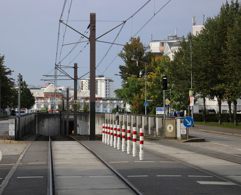 Blick auf die Tunneleinfahrt zum Rostocker Hbf.Fotogragfiert von der Rostocker Rosa-Luxemburg-Str.26.09.2021