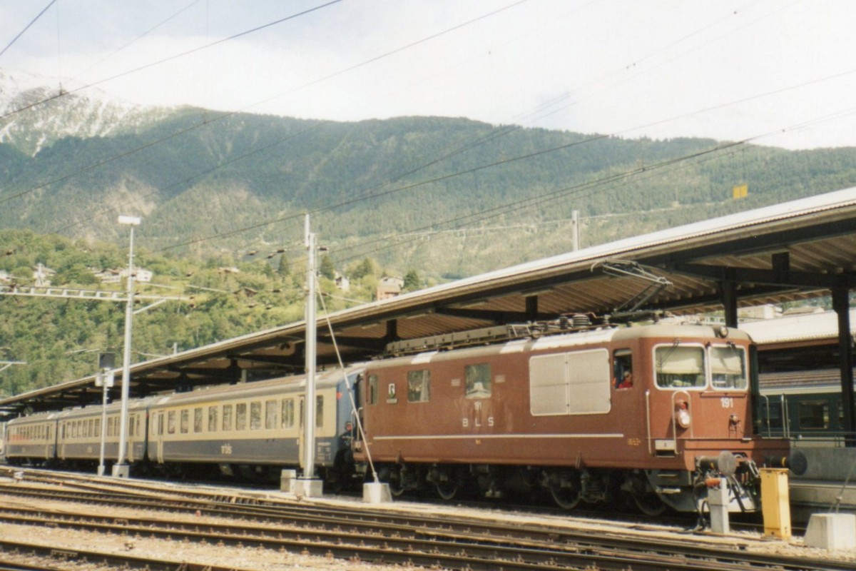 BLS 191 wurde am 19 Mai 2006 in Brig fotografiert.