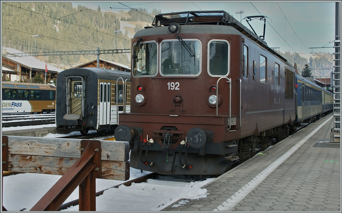 BLS Re 4/4 192  Spiez  in Zweisimmen.
5. Dez. 2013 