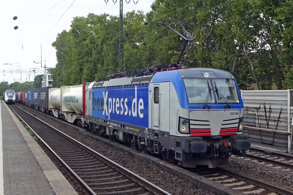 BoxXpress 193 836 durchfahrt Kln Sd mit ein KLV fr Kln-Eiffeltor am 23 September 2019.