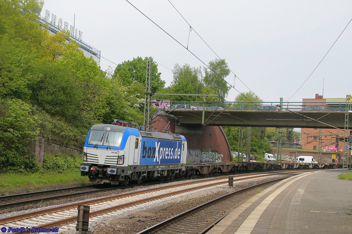 boxXpress 193 880 mit Containerzug am 08.05.2019 in Hamburg-Harburg