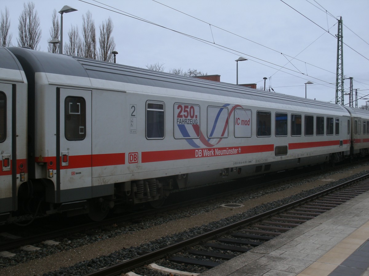 Bpmbdz 61 80 84-94 016-1 eingereiht,am 26.Dezember 2013,im IC 2212 Binz-Stuttgart.