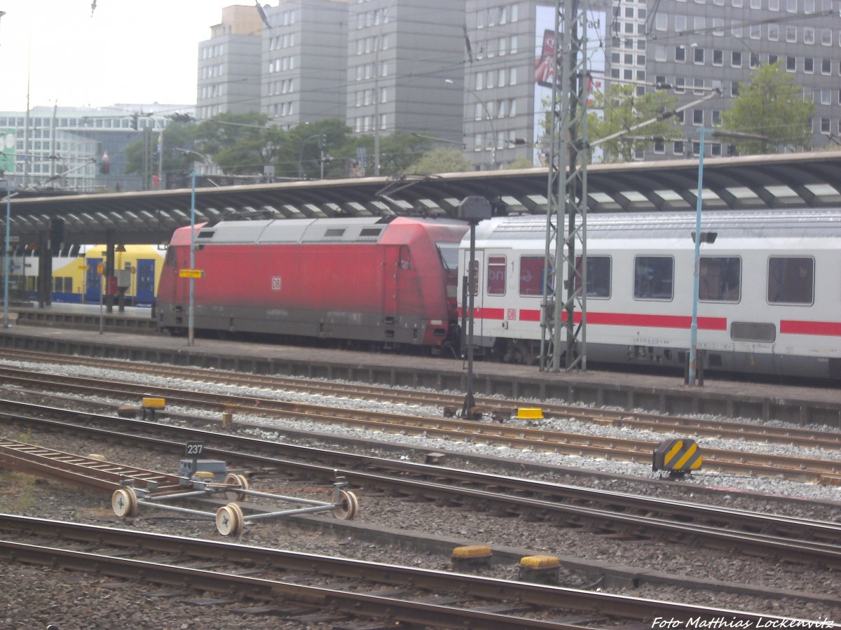 BR 101 mit einem IC bei der Ausfahrt aus Hamburg Hbf am 1.9.13