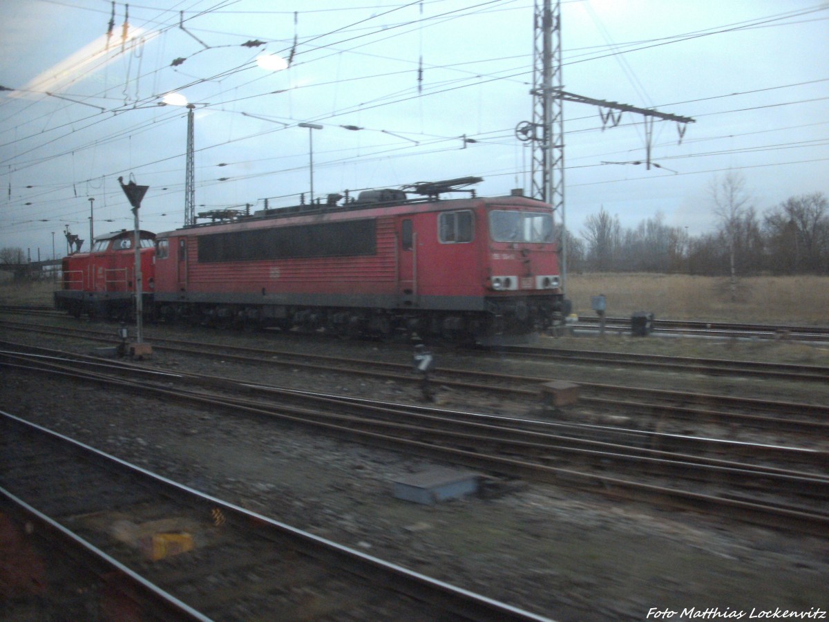 BR 155 & BR 212 abgestellt in Stralsund Hbf am 16.12.13