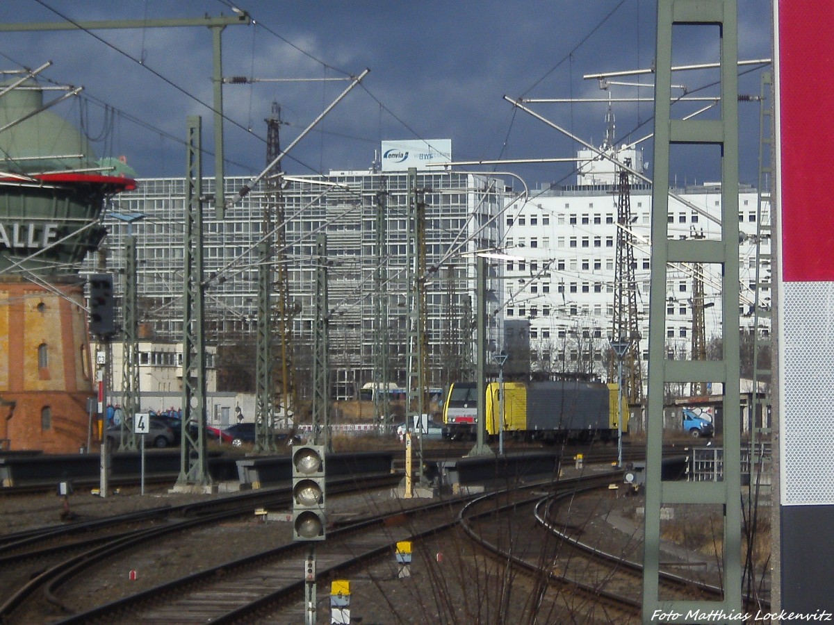 BR 189 der MRCE abgestellt in Halle Saale Hbf am 16.2.14