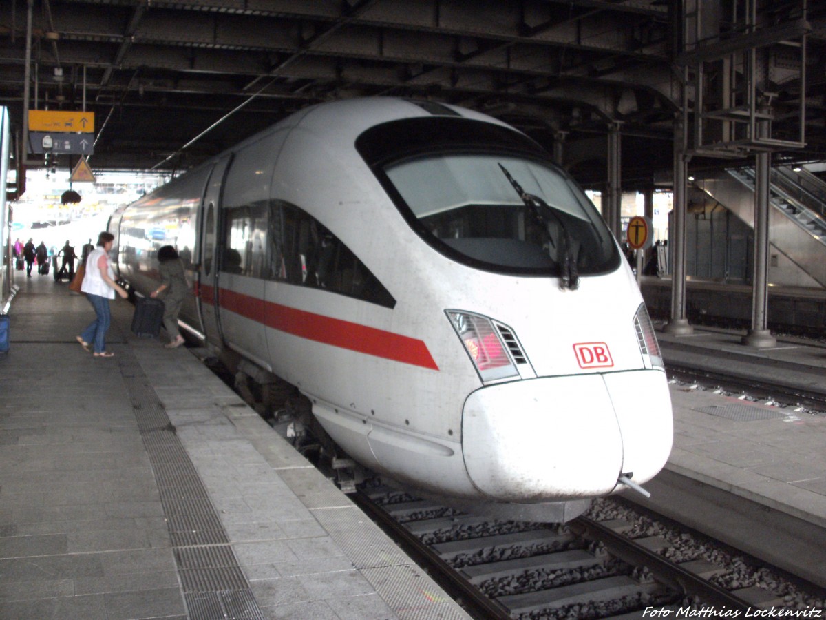 BR 411 mit ziel HH-Altona im Bahnhof Hamburg Hbf am 1.9.13