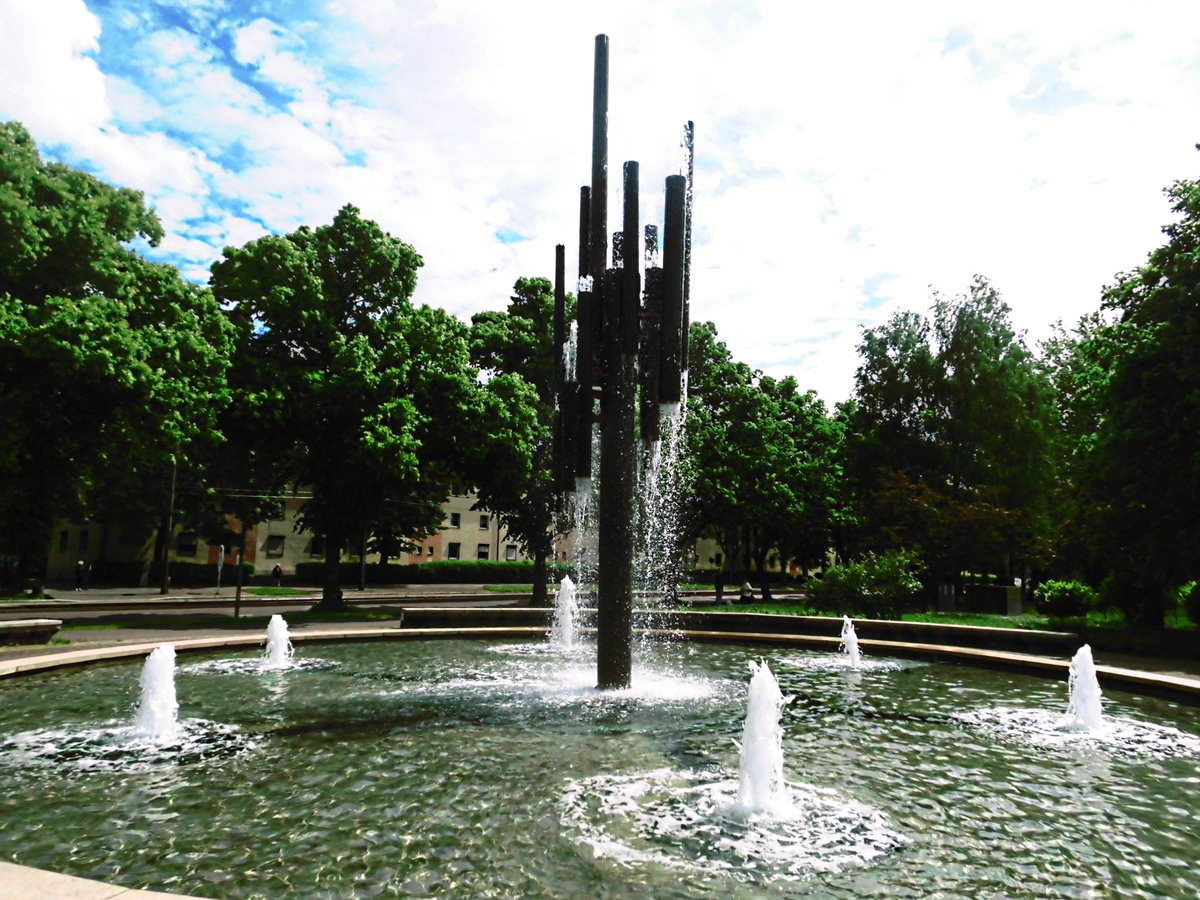 Buna-Brunnen in Halle (Saale) am 24.5.17