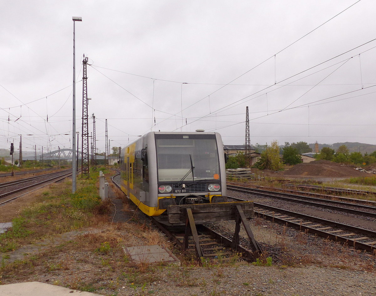 Burgenlandbahn 672 911 am 23.09.2018 beim pausieren in Naumburg Hbf.
