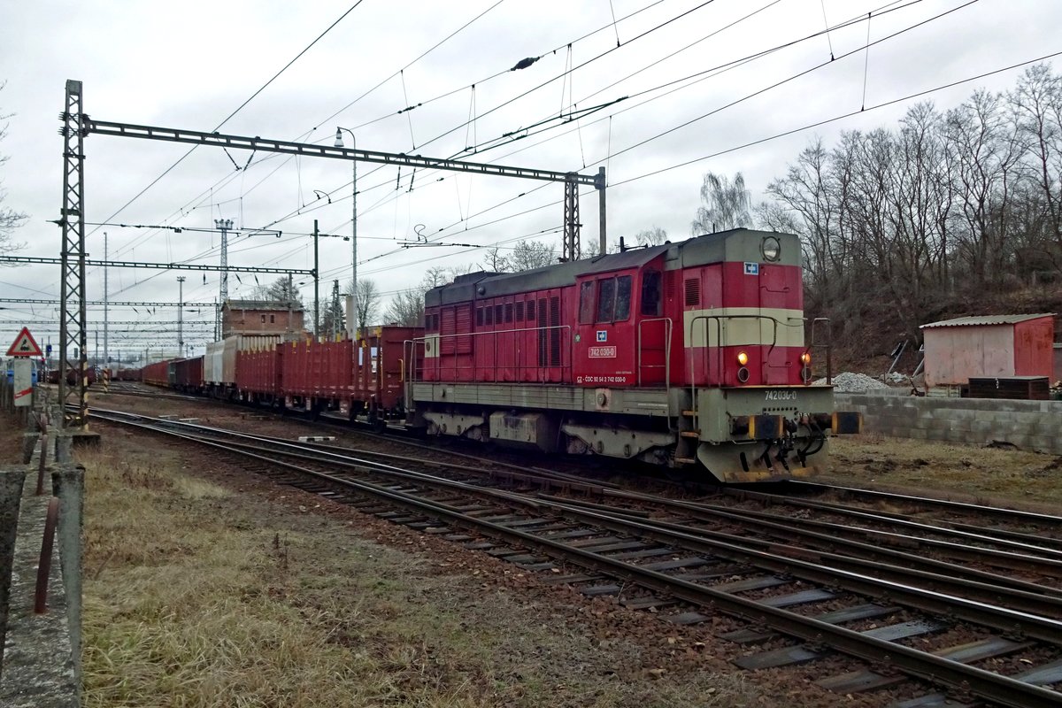 CD 742 030 rangiert am 23 Februar 2020 in Jihlava.