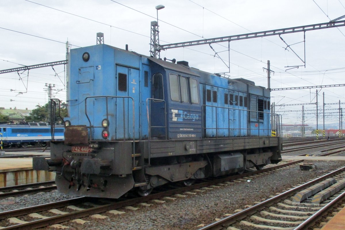 CD Cargo 742 446 steht am 16 September 2017 in Praha hl.n. Eine Transistor ist rar in Praha hl.n.