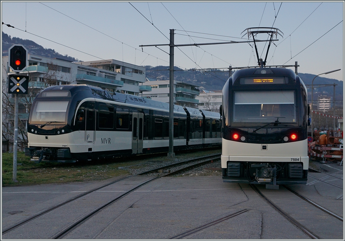 CEV MVR SURF  Série Unifiée pour Réseau Ferré métrique  GTW ABeh 2/4 N° 7501 und 7504 in Vevey. 
18. März 2016