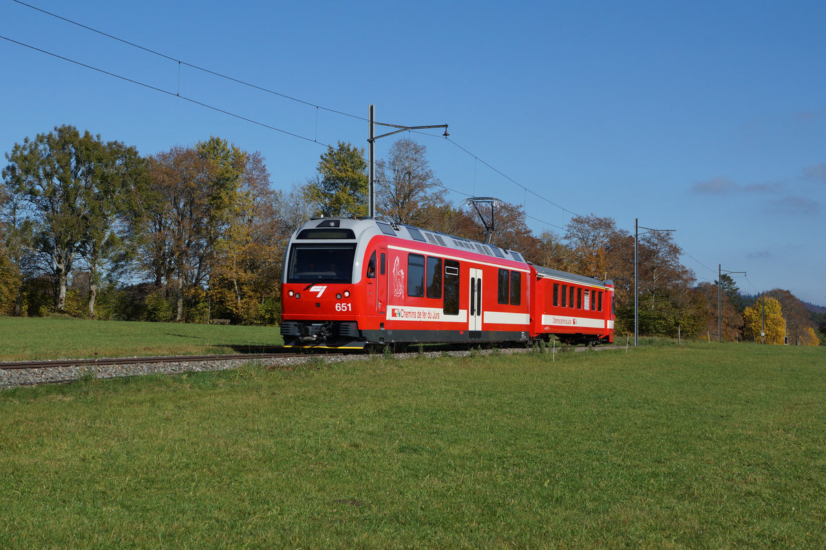 CJ: Be 4/4 651 in herbstlicher Umgebung am 27. Oktober 2016.
Foto: Walter Ruetsch