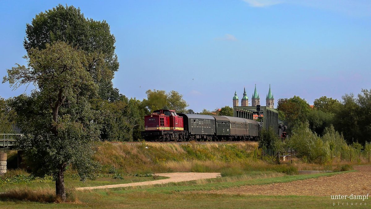 CLR 202 327-3 mit dem DLr von Naumburg Hbf nach Laucha, am 08.09.2019 bei Roßbach. (Foto: Unter-dampf Pictures)