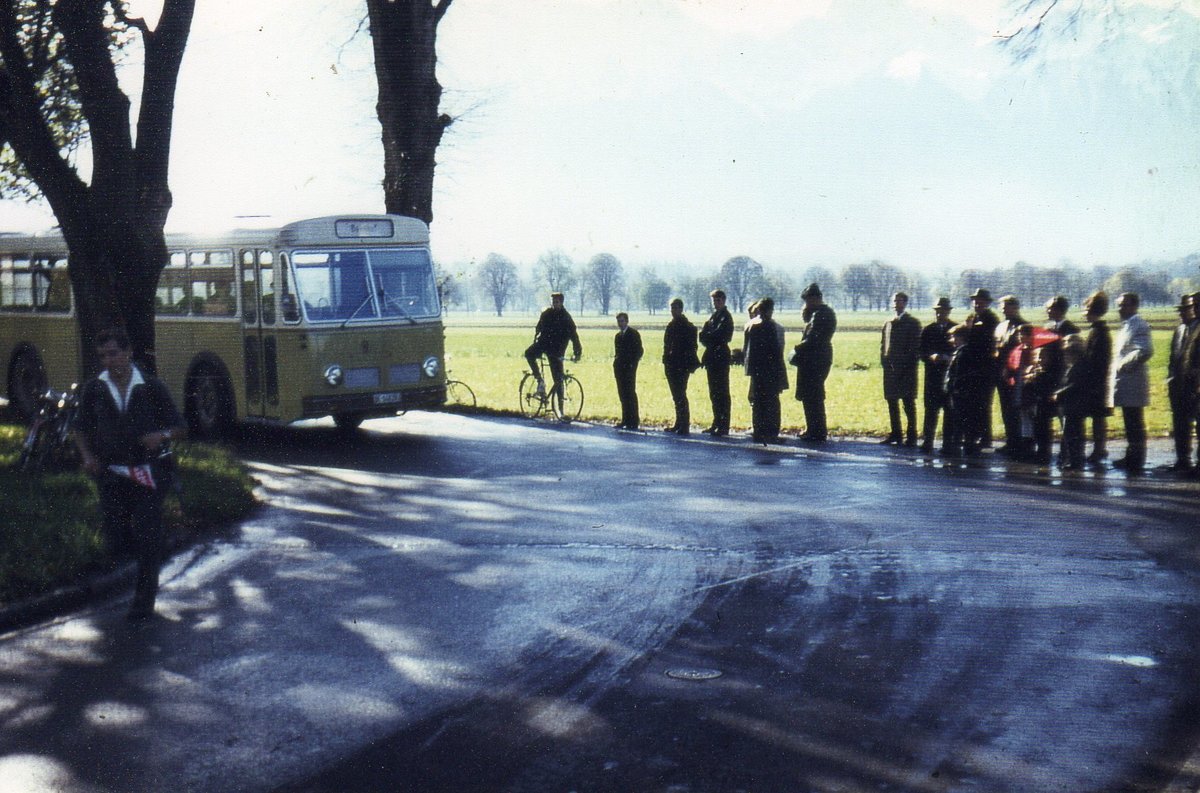 (D 001) - Aus dem Archiv: STI Thun - Nr. 8/BE 148'283 - Saurer/R&J um 1970 in Thun, Allmendingenallee