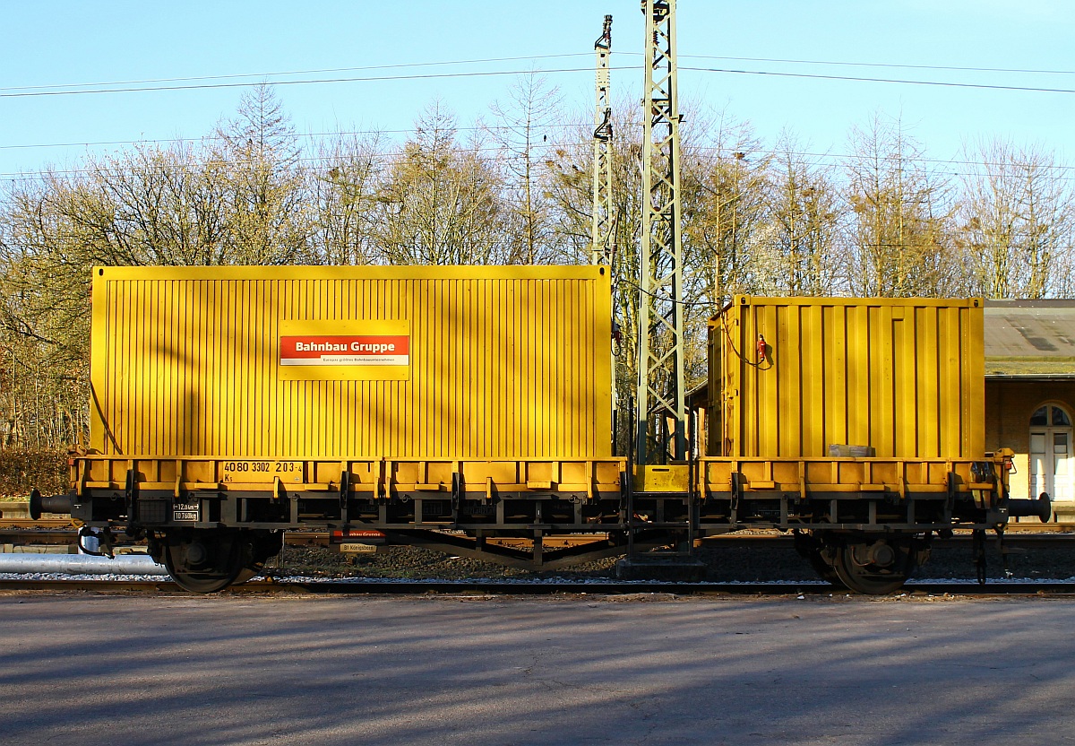 D-DB 40 80 3302 203-4, Gattung Ks, eingesetzt von der DB Bahnbau Gruppe, abgestellt in Jbek bei Schleswig 18.04.2015