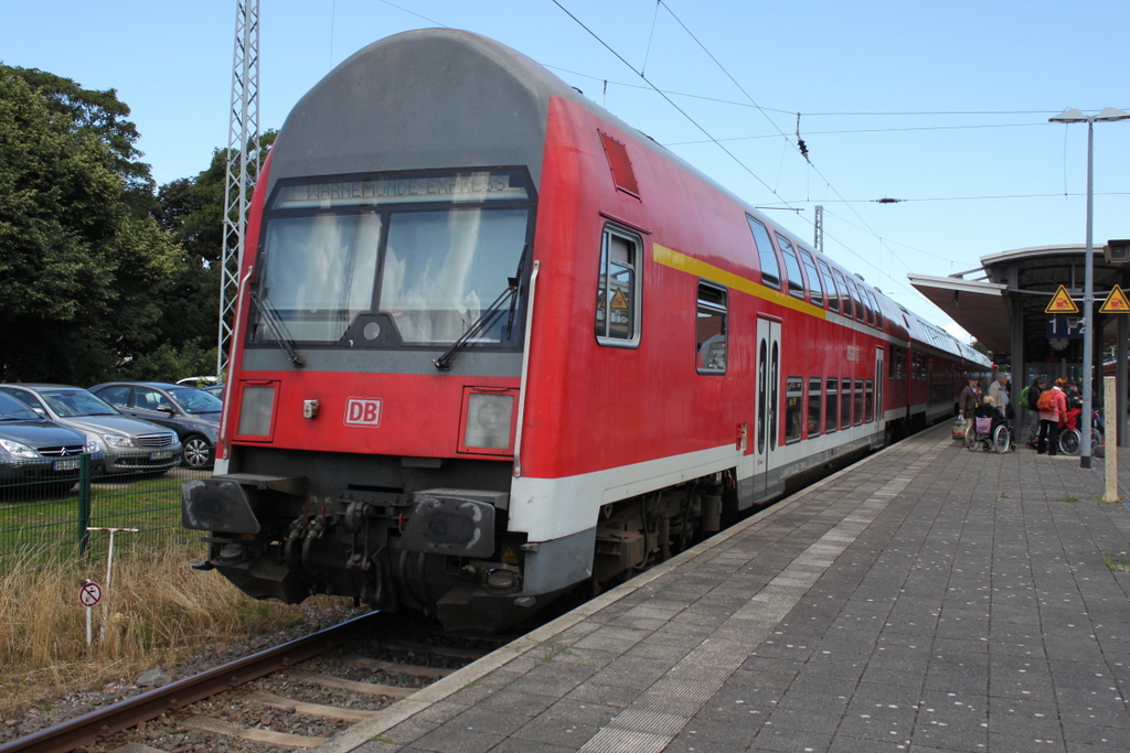 DABbuza 760 Steuerwagen D-DB 50 80 36-33 052-2 als Warnemünde-Express 18491(Warnemünde-Berlin)abgestellt in Warnemünde.03.07.2016