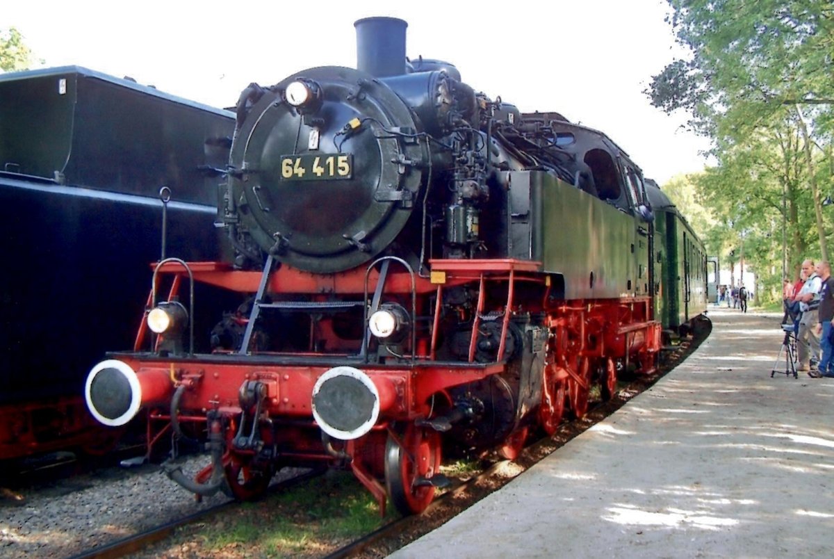 Dampfpendel nach beekbergen mit VSM 64 415 steht am 6 September 207 in Loenen.