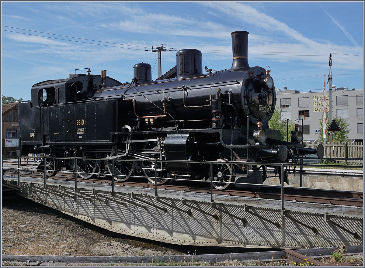 Dampftage Lyss 2018: die Eb 3/5 5810  Habersack  der DBB (Dampf Bahn Bern) auf der Drehscheibe in Lyss.
11. Sept. 2018