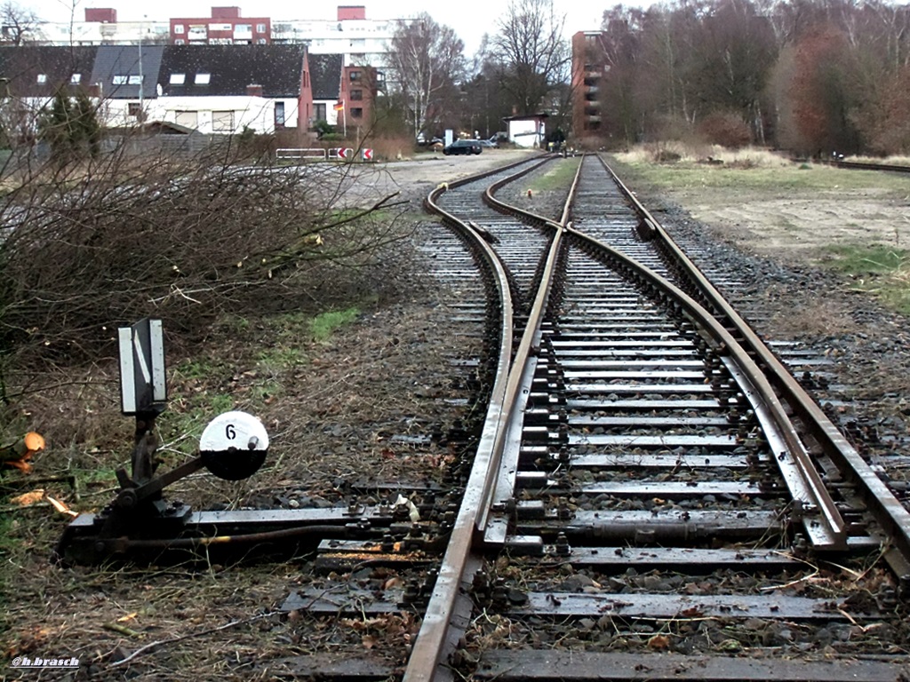 das eh.ladegleis am glinder bahnhof,nach der sanierung im september 2015,aufgenommen am 08.02.16