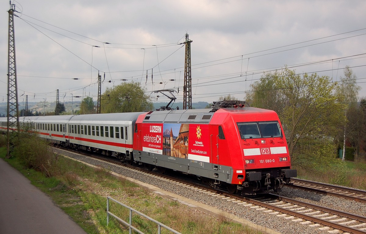 DB 101 080-0 mit dem IC 2355  Arkona  von Frankfurt (M) Flughafen Fernbf nach Ostseebad Binz, am 16.04.2014 in Naumburg Hbf. (Foto: dampflok015)