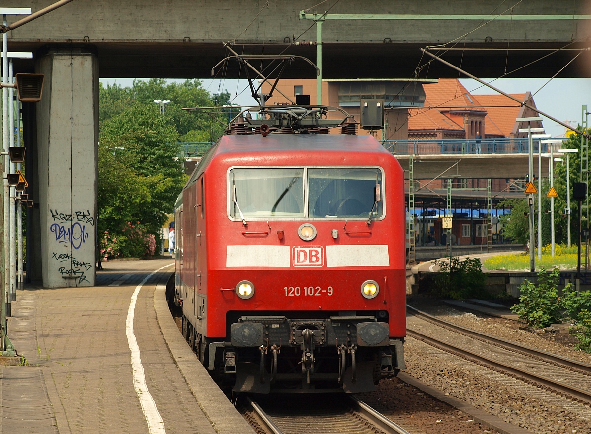 DB 120 102-9, HH-Harburg, 08.07.2011