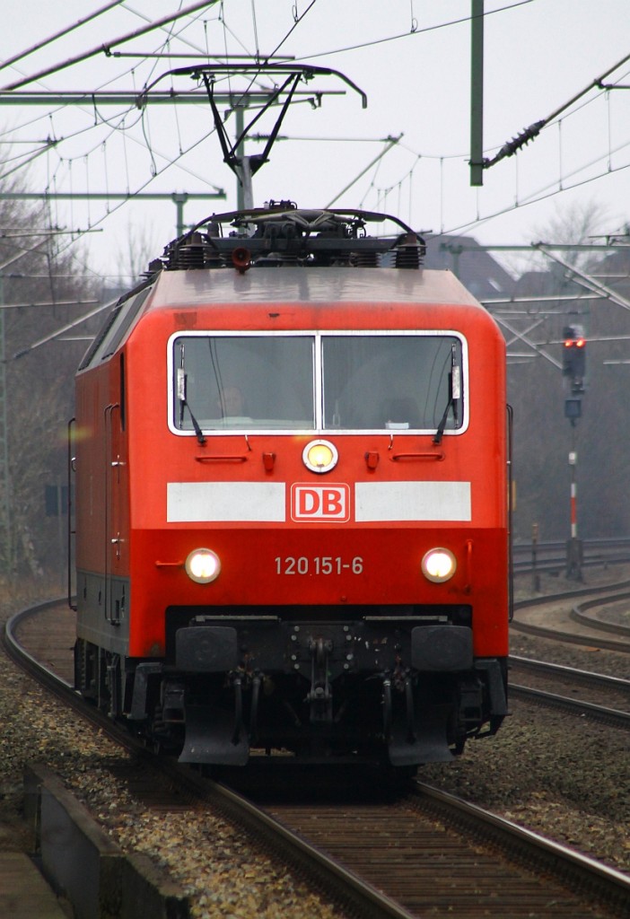 DB 120 151-6 als Tfzf(F)77652 auf dem Weg nach Flensburg um dort den IC 2417 nach Köln zu übernehmen. 15.02.2015