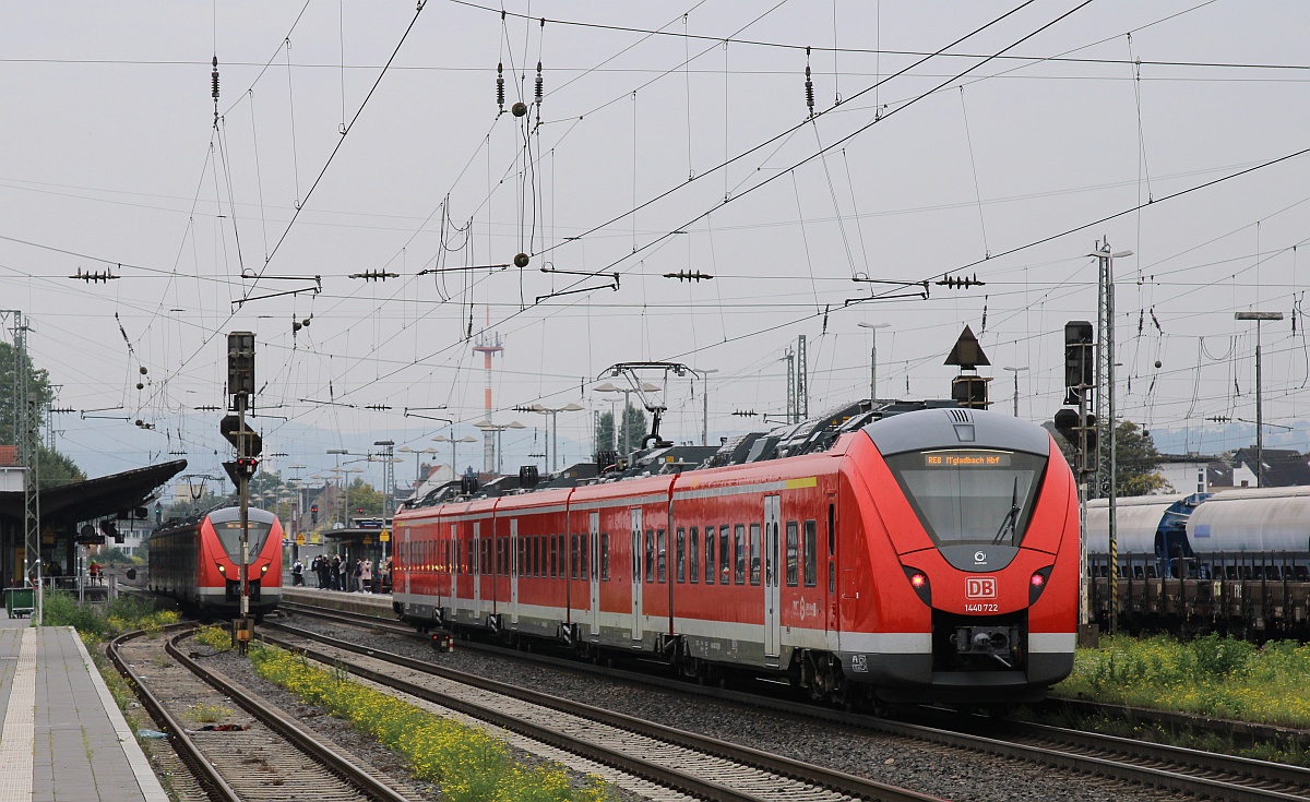 DB 1440 222/722 als RE8 nach Mönchengladbach Einfahrt Neuwied. 17.09.2021