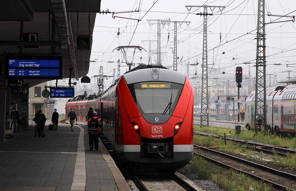 DB 1440 376/876 kam als RE8 nach Koblenz. 13.09.2021