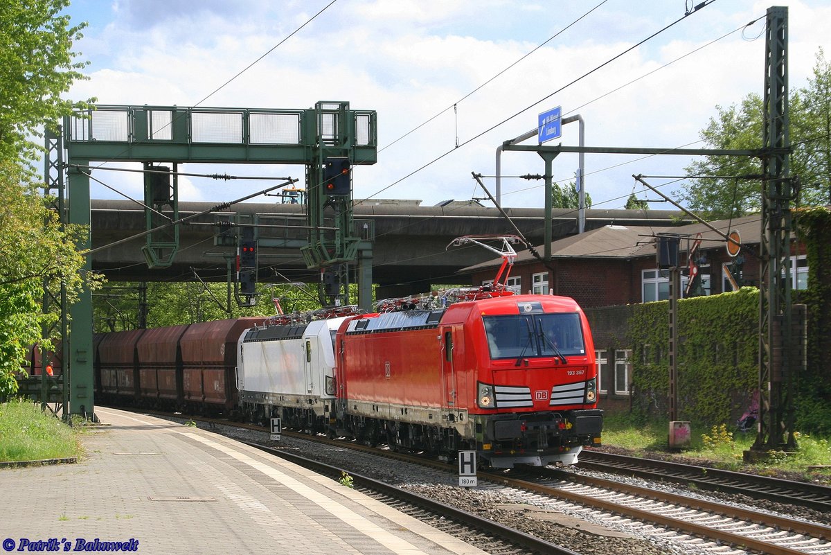 DB 193 367 + DB 193 366 mit Kohlewagenzug am 07.05.2019 in Hamburg-Harburg