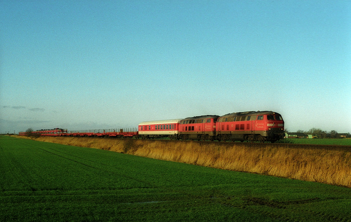 DB 215 908 + 901 Südergotteskoog 25.12.2005
