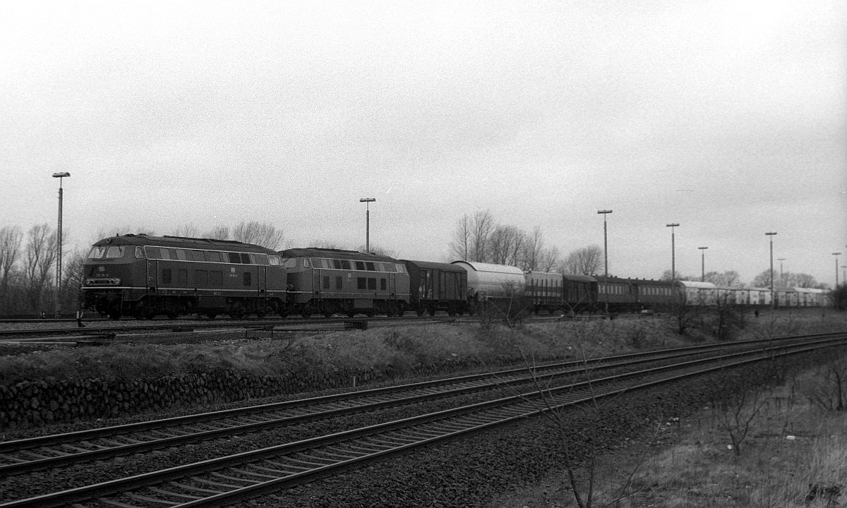 DB 218 118 + 169 Flensburg-Weiche 28.01.1983