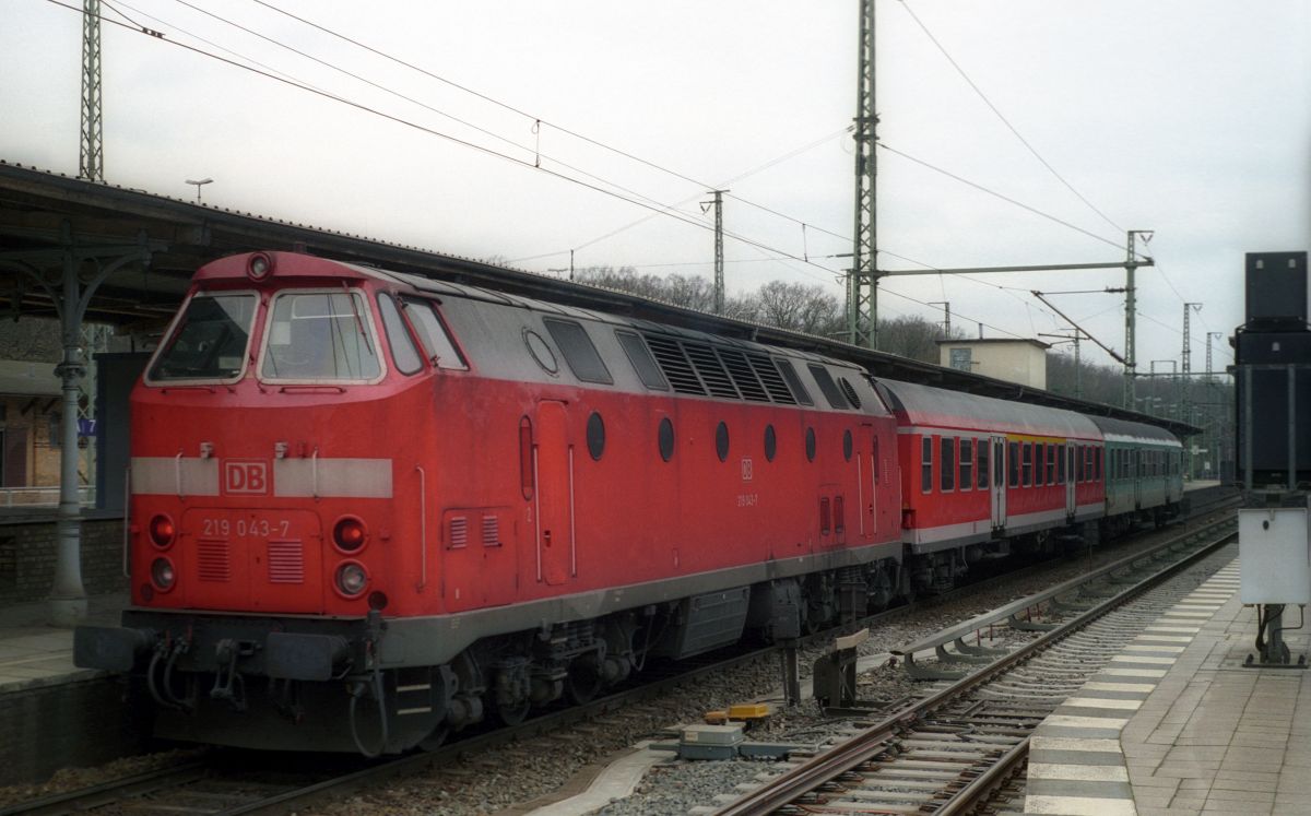 DB 219 043-7 Bhf Berlin Wannsee 22.04.2001